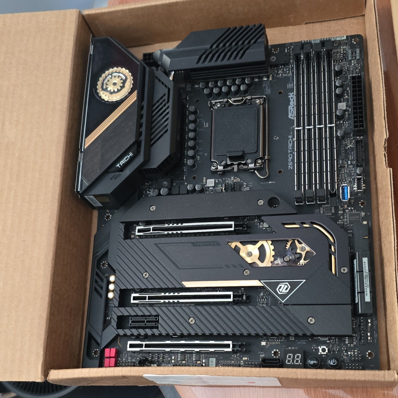 ASRock Z690 Taichi DDR5 ATX Motherboard Intel LGA1700 PCIe USB3.0 Audio