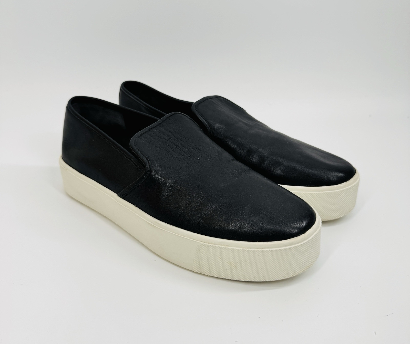 VINCE Saxon Platform Sneakers Women's Sz 8 Black Leather Sleek $250 EUC Slip On