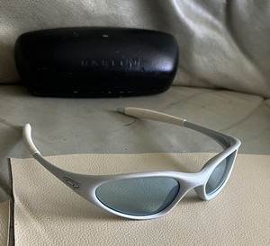 Oakley Minute Sunglasses | eBay