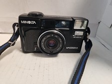 Vintage Minolta Hi-Matic point shoot AF2-M Auto Focus 35MM F Camera -UNTESTED