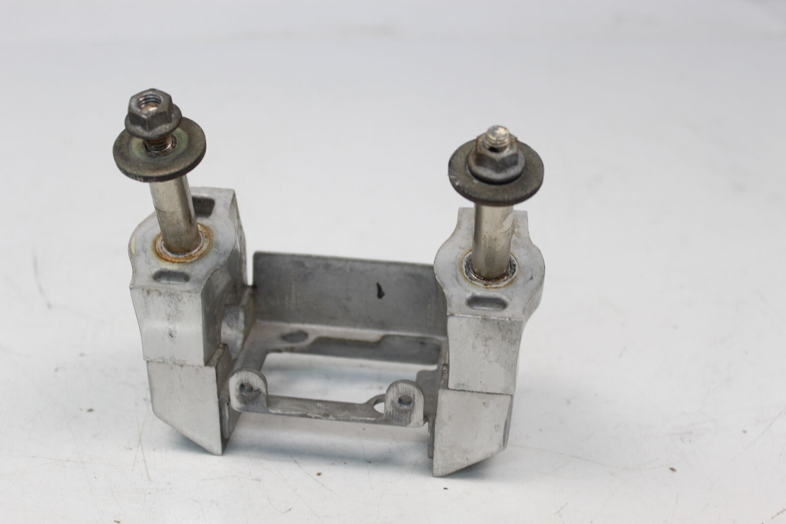 1985 Honda Shadow Vt 1100 Handlebar Risers Mounts