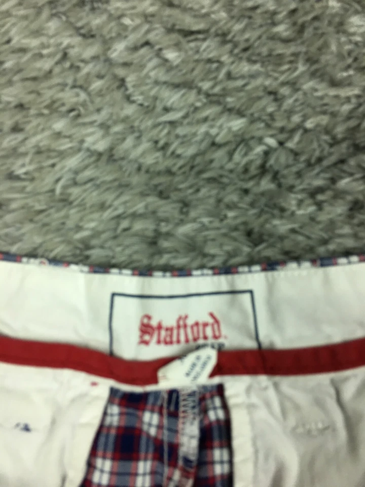 Stafford Prep Chino Shorts Mens Size 36 Blue Red Plaid - Image 4 of 4