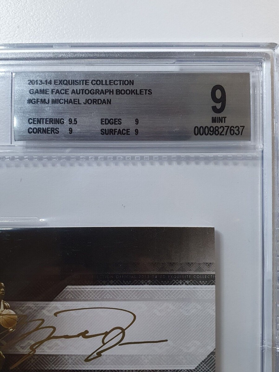 Exquisite Michael Jordan AUTO BOOKLET GOLD On Card Autograph