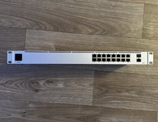 Ubiquiti UniFi Switch USW-16-POE 16-Port Giga...