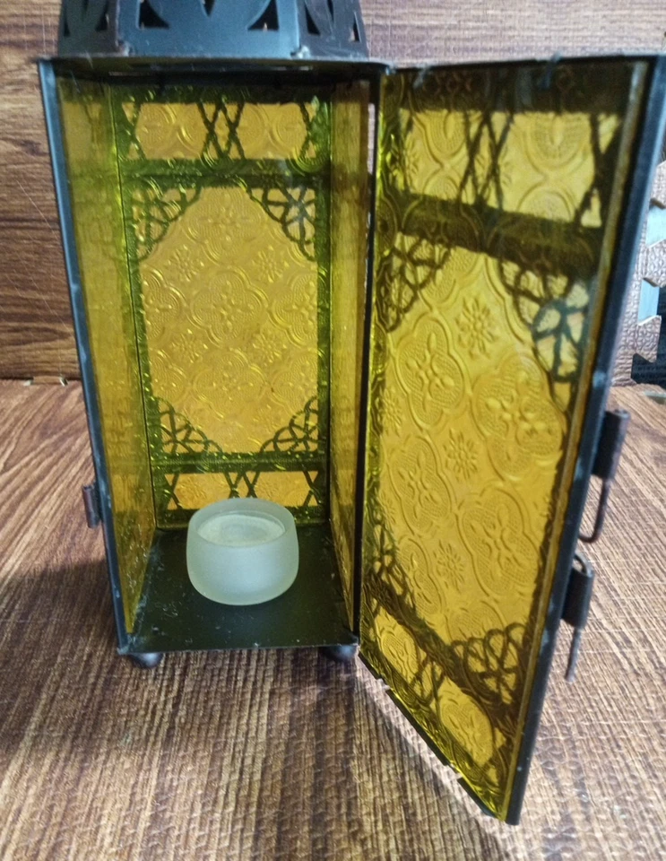 Candelabro colgante de vidrio ámbar linterna templo At Home America Foto 4 de 4