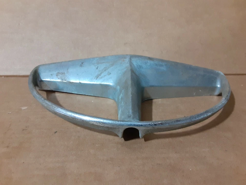 Anillo Studebaker Champion & Commander 1952 bocina botón y cuerno Foto 4 de 4