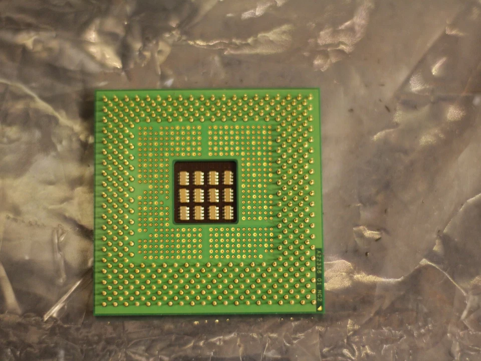 Intel Pentium 4 1.5GHz/256KB/400Mhz Socket PGA 423 CPU Processor SL4SH - Image 2 of 2