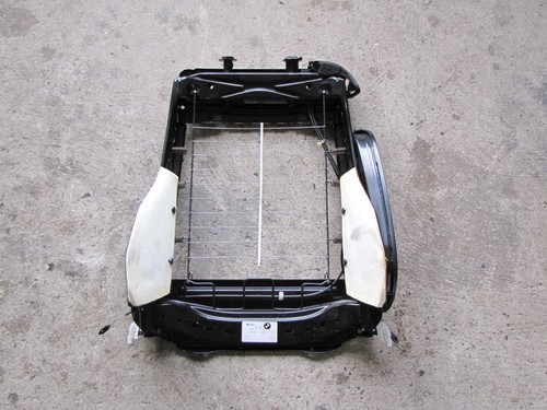 BMW 1er E81 Rückenlehnenrahmen Sportsitz mit Entriegelungseinheit links 6982919