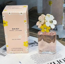Marc Jacobs Daisy Eau So Fresh EDT 75ml Women's Perfume Gift with Floral Design