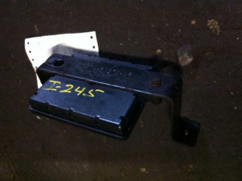 95 96 97 CHASIS FORD RANGER ECM MÓDULO ABS ID F57F-2C018-AA TABLERO CENTRAL Foto 2 de 4