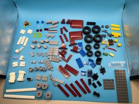 LEGO CITY :4437 ( Police Pursuit) and 4366 (Satellite Launch Pad)