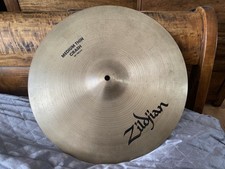 Zildjian Avedis medium thin 16 crash cymbal