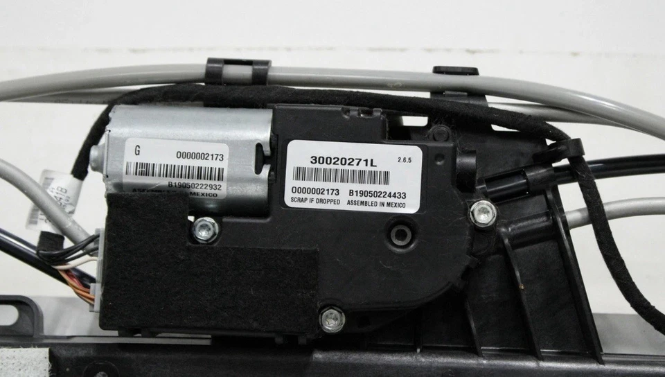 ✅ 2014-2022 CHRYSLER 300 SEDAN UPPER ROOF SUNROOF MOONROOF GLASS & MOTOR OEM - Image 4 of 4