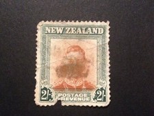 NEW ZEALAND 1938 KING GEORGE VI 2/- GREEN & BROWN - USED KGVI