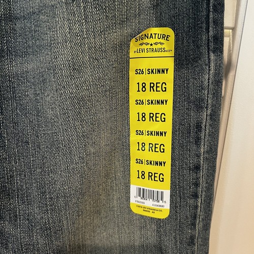 New Boys Levi’s Signature Skinny Jeans Sz 18 Adjustable Waist - Picture 5 of 9
