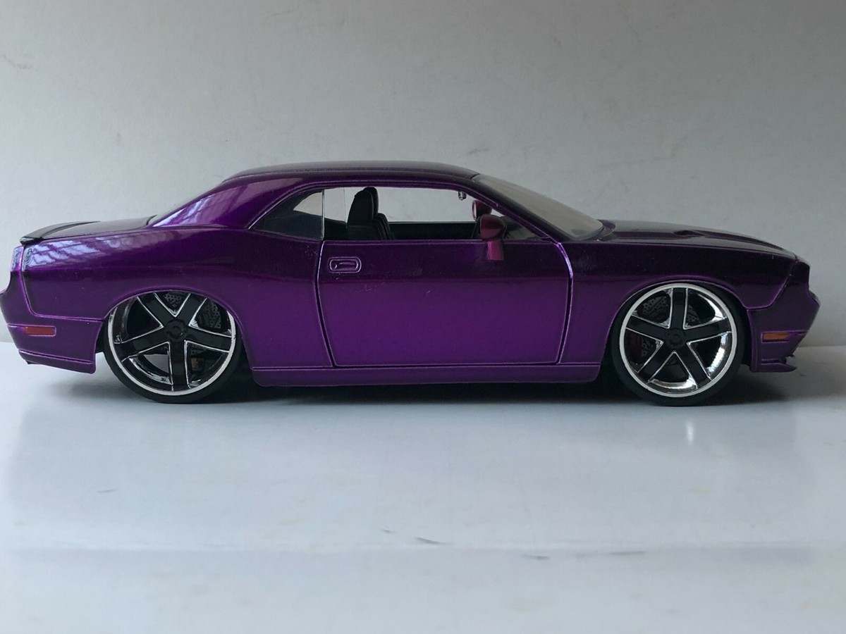 JADA BIGTIME MUSCLE BTM 2008 DODGE CHALLENGER SRT8 PURPLE 1:24 NEW