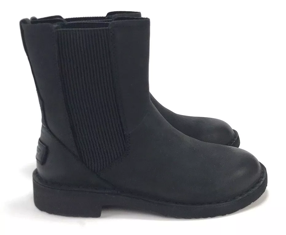 UGG Larra Water Resistant Nubuck Leather Women s Black Boots Size 5