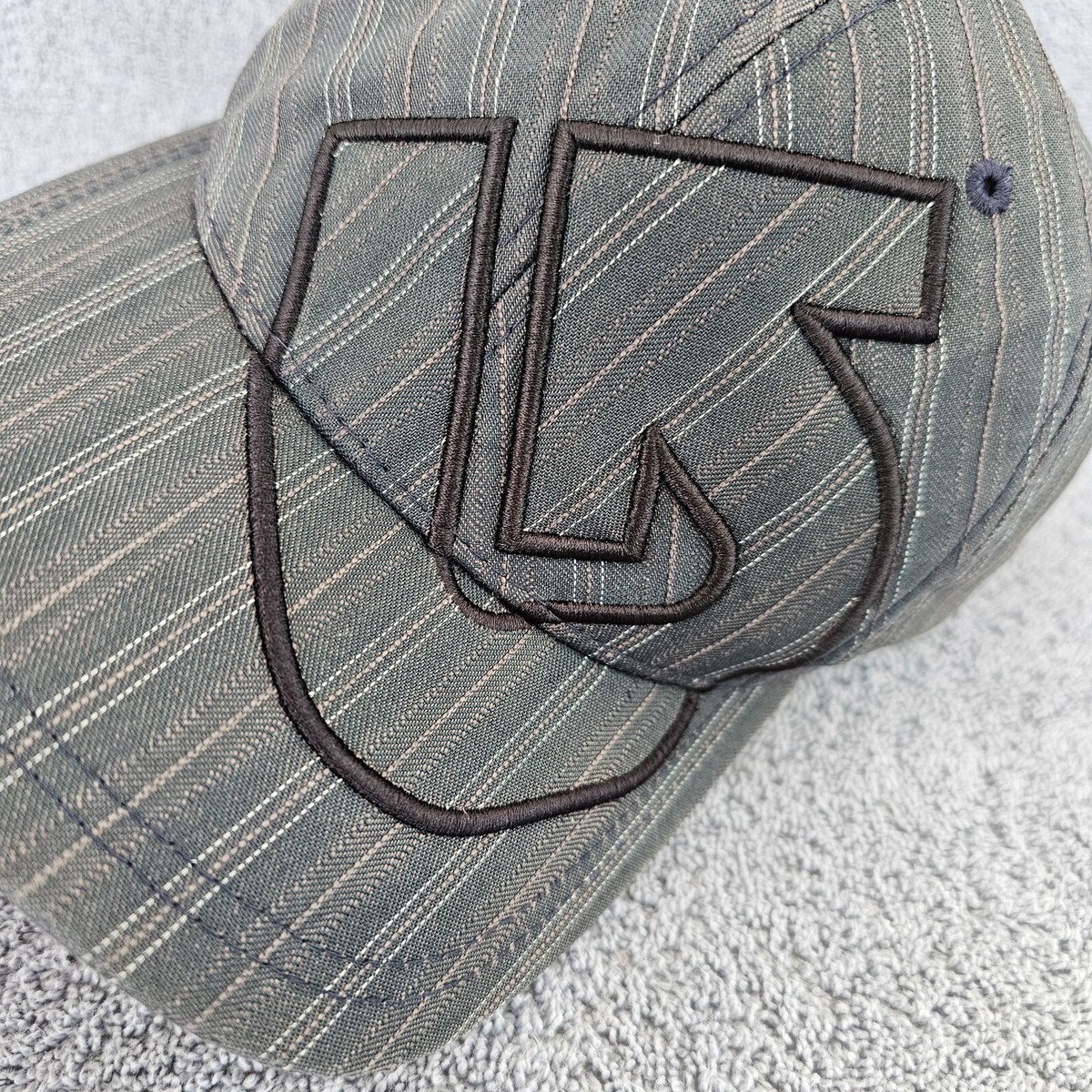 90's 00's BURTON オールド ロゴ 刺繍 FLEXFIT キャップ ブルー系 バートンCAP ハット スノーボード スノボ テックTEK TECHウェア Y2K 古着 BURTON CAP HAT EMBROIDERED LOGO FRONT FLEXFIT M/L Baseball