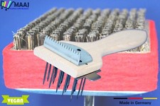 BOHNERKRATZER BESENKAMM BESENBÜRSTE BESEN KAMM HAARE HAIR BRUSH BROOM BOHNER TON