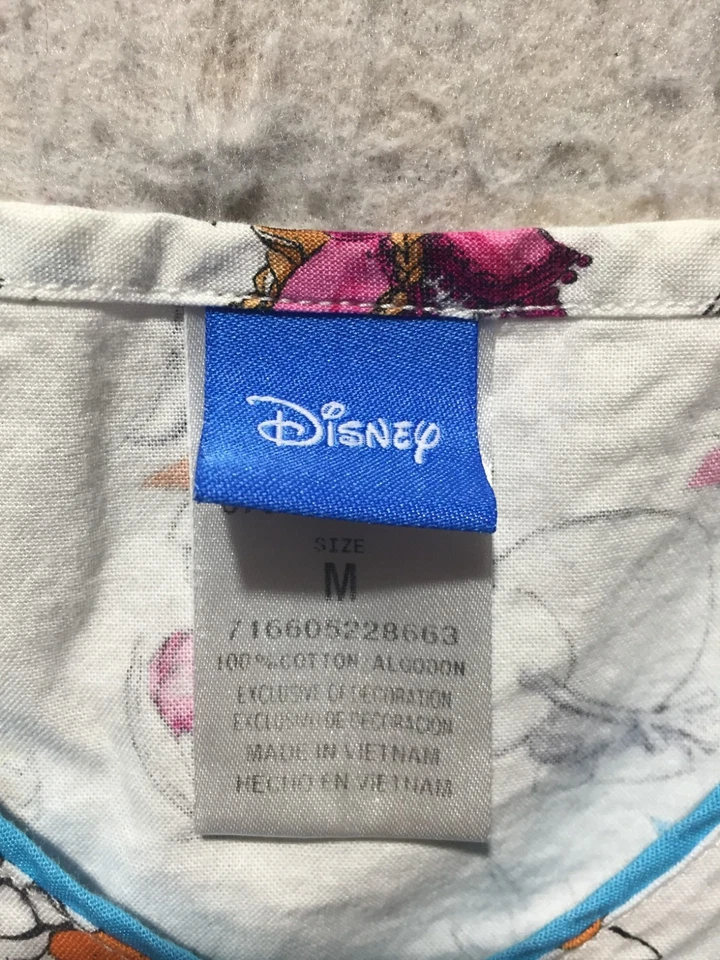 Camisa Médica Disney Para Mujer M Mediana Frozen Bolsillos Elsa Cuello en V Capas Corta Slv Foto 3 de 4