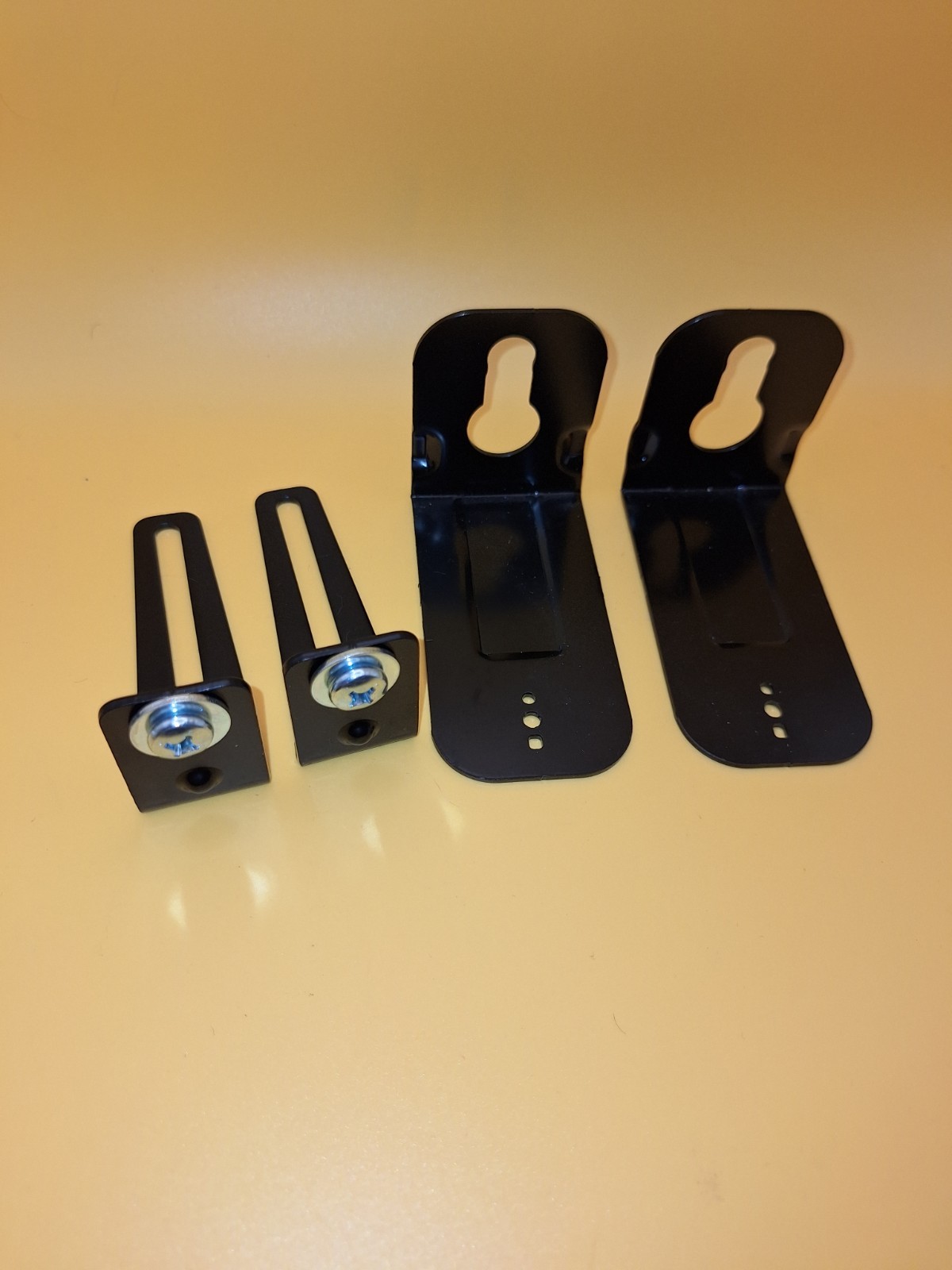 SAMSUNG ORIGINAL SOUND BAR Mounting brackets , See photo rea