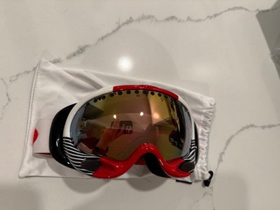 oakley ski goggles medium mirrored. Worn 5 times