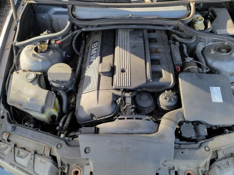 Driver Corner/Park Light Park Lamp-turn Signal Fits 01 BMW 325i 1560294 Foto 3 de 4