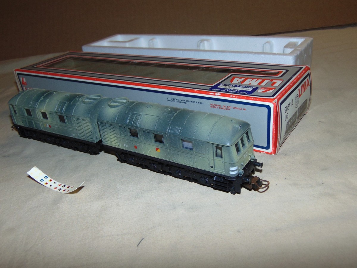 LIMA HO 208116 GERMAN WW 2 CAMOUFLAGED V188 DOUBLE DIESEL SET WITH