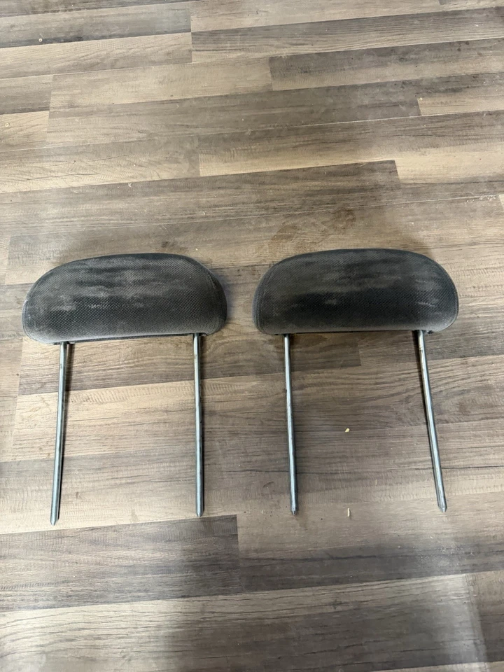 1999-2006 Chevrolet Silverado GMC Sierra Rear Seat Head Rest Headrest Pair Cloth - Image 4 of 4