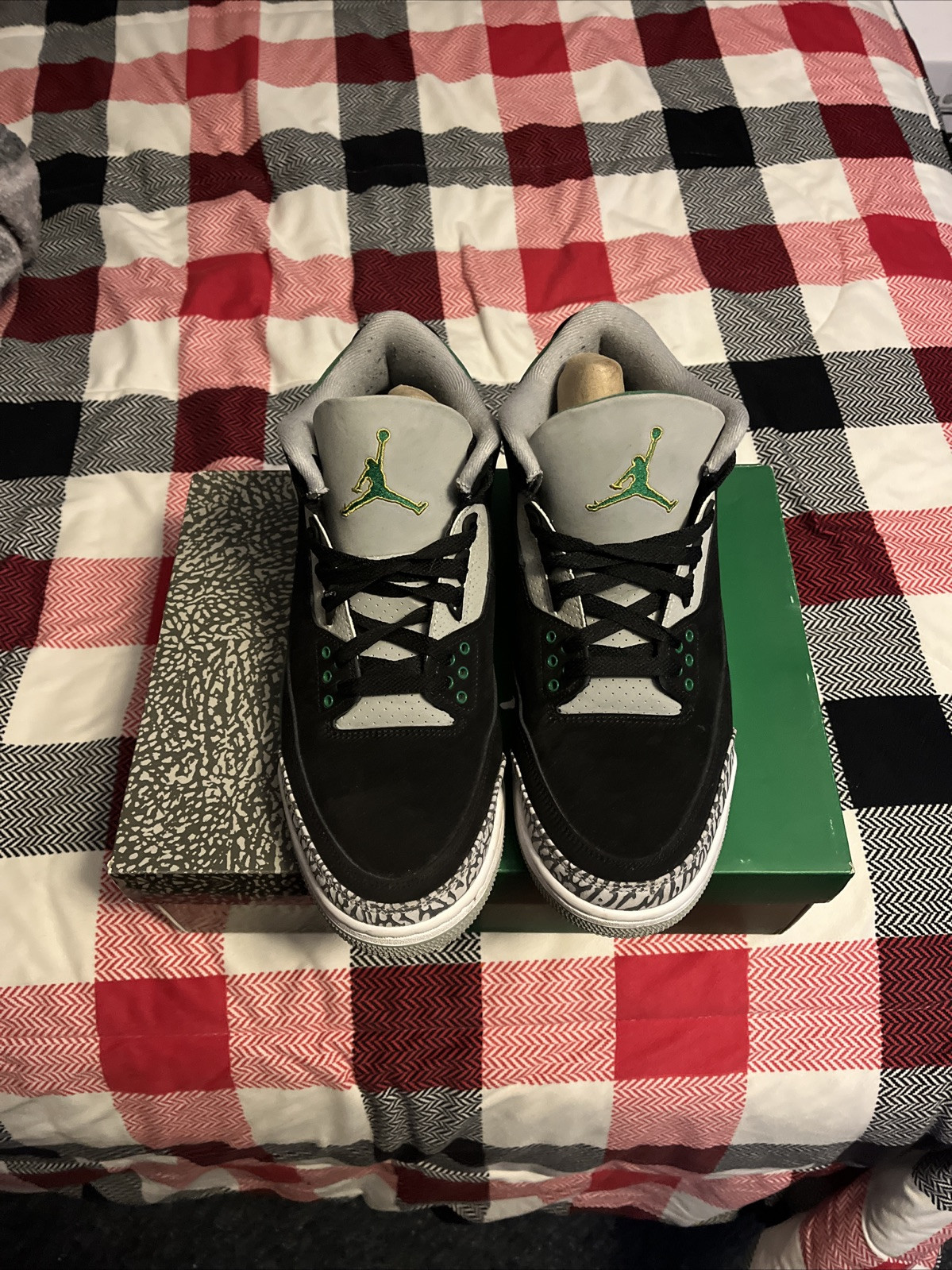 Jordan 3 Pine Green Size 11