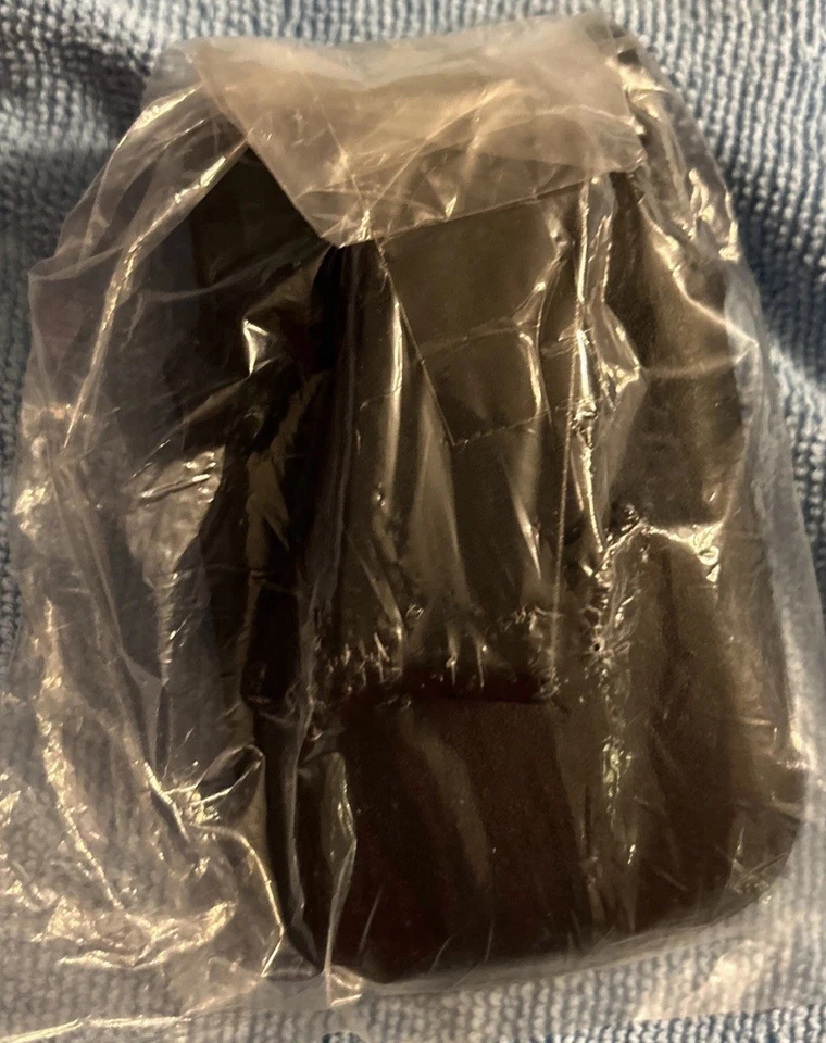 Genuine Blackberry Leather Holster Pouch Case, Magnetic Flap, Swiv Belt Clip NEW - Image 2 of 4