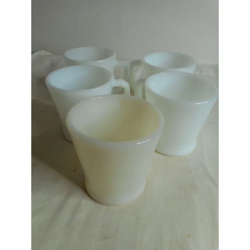 Set Of 5 Vintage Fire King Milk Glass D Handle Coffee Mugs Cups Heat Proof USA