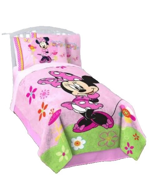 Disney Girls' Garden Nursery Bedding