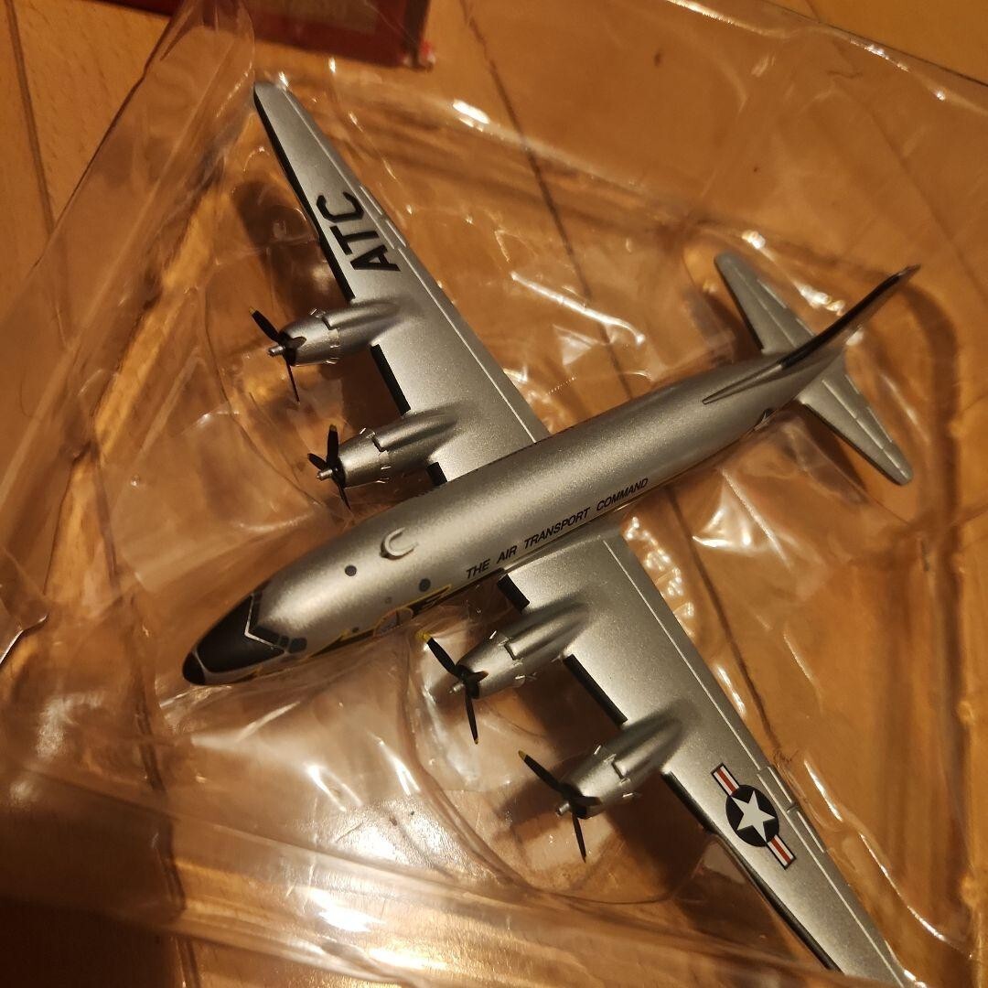 航空機・ヘリコプター HERPA Douglas C-54M Skymaster 1/200 Herpa Douglas C-54M Skymaster 1/200 Silver Berlin Airlines