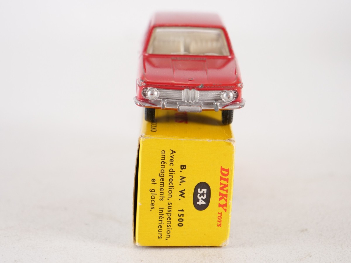 Dinky Toys BMW 1500 n°534 rouge 1/43 - Collection