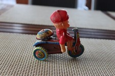 Blechspielzeug - Junge auf Dreirad" Blech-Fahrrad mit Schlüssel-Antrieb