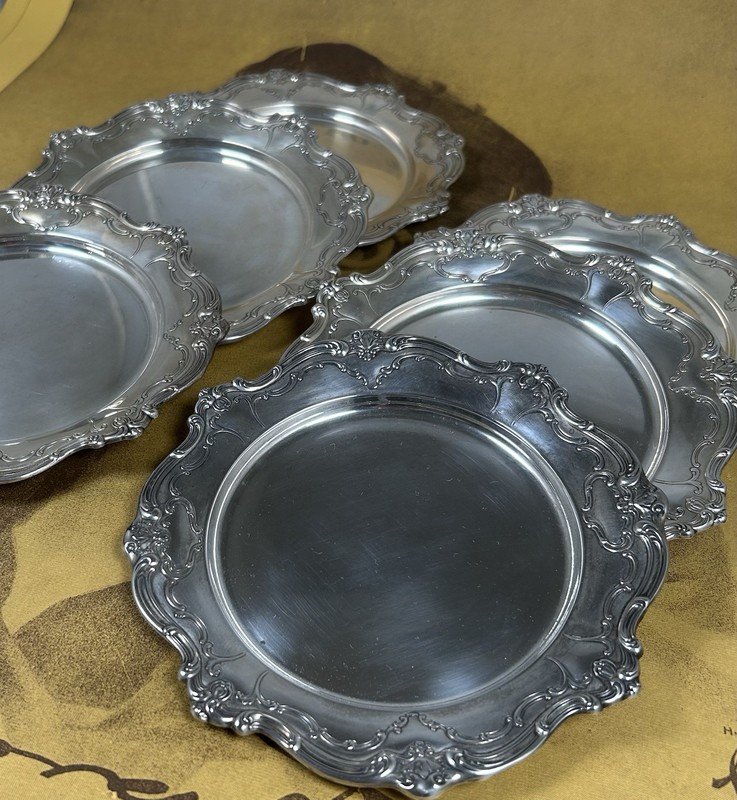 6 GORHAM CHANTILLY DUCHESS STERLING Silver 6 1/4 Bread Plate -Great Condition