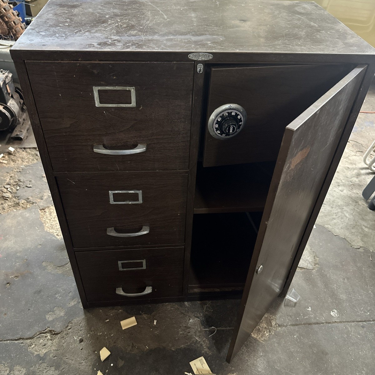 Vintage Cole Steel 3-drawer filing cabinet With Safe With