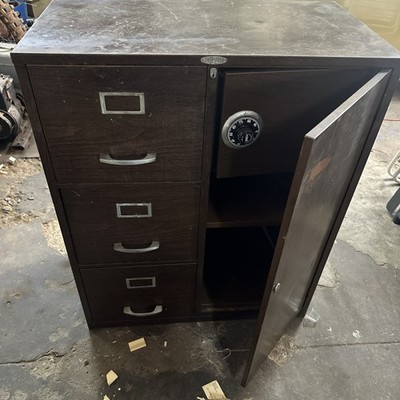 Vintage Cole Steel 3-drawer filing cabinet With Safe With