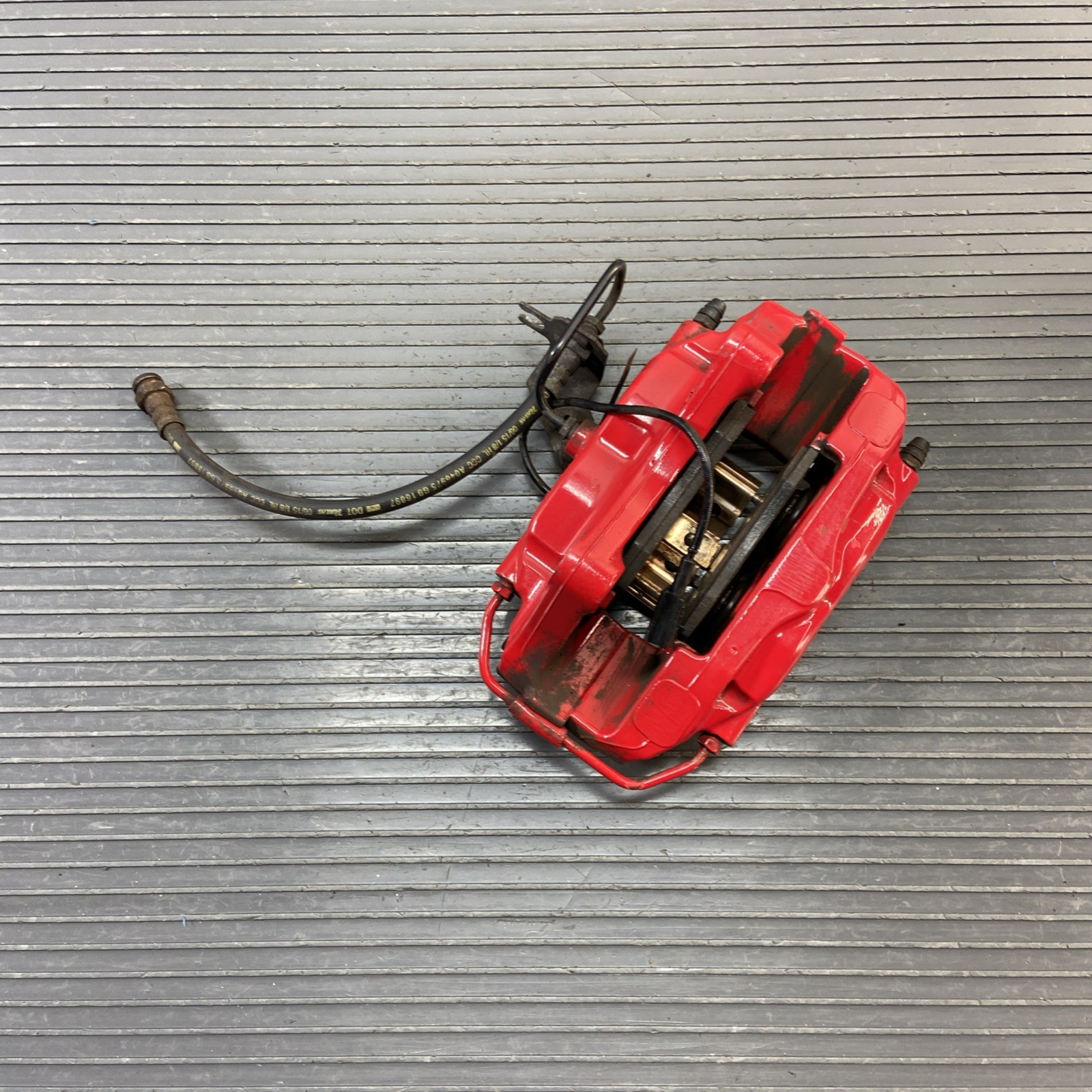 2013-2016 Maserati Ghibli M157 3.0L RWD Rear Left Brake Caliper Red OEM *NOTE*