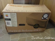 Apple Macintosh Performa 600CD with Original Factory Retail Box - Used for Parts