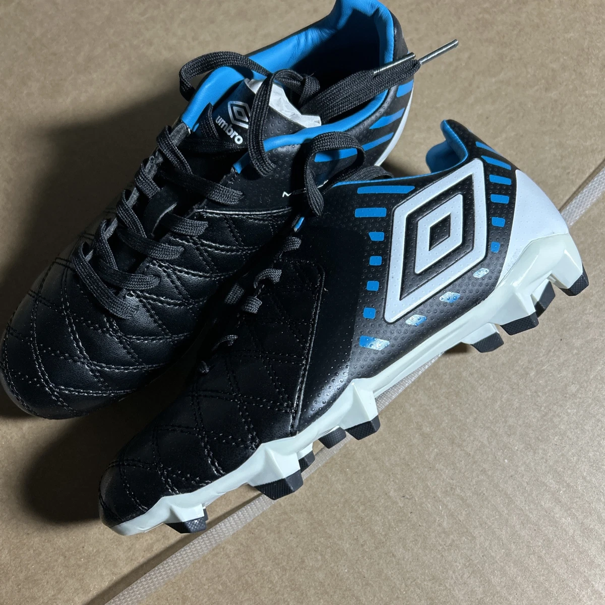 Junior Size 5.5 Black Yellow Carbon Umbro Classico X FG Soccer Cleats 81763U LEF