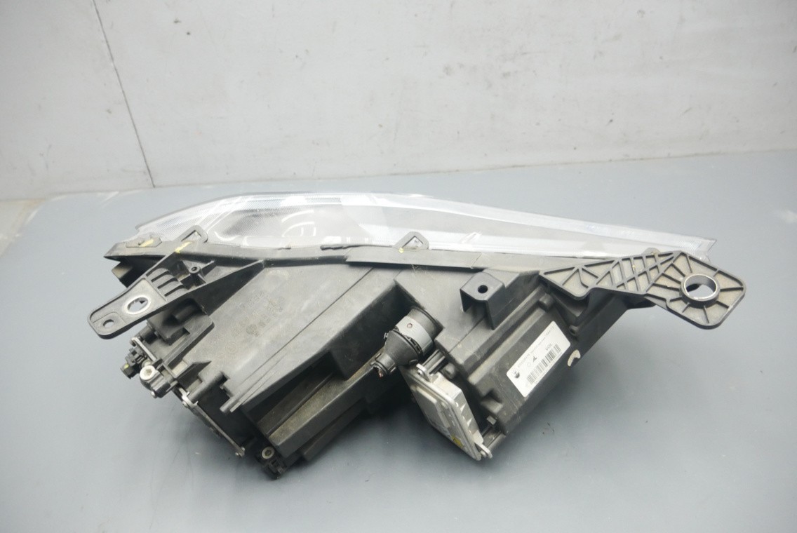 Maserati Ghibli 2014-2017 FRONT+LEFT Headlight P/N 670005475
