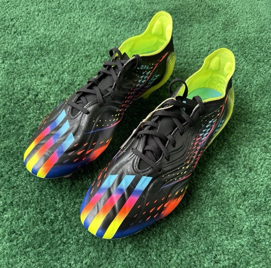 Preços baixos em Chuteiras de futebol Adidas Predator TRX FG para