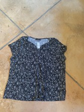 NWT Lane Bryant Top 22/24 Black White Floral Matte Jersey Pleat V-Neck Brand New