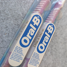 Oral-B SENSITIVE Advantage Toothbrush Compact 35 Extra Soft LOT 2 Not For Resale