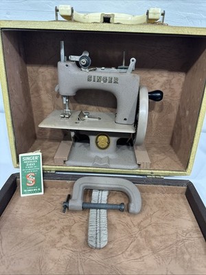 Vintage Singer Mini Sewing Machine Hand Crank Child's Miniature