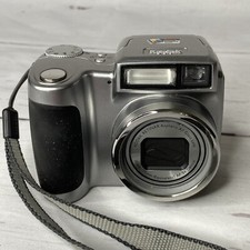 Kodak EasyShare Z700 4.0MP Digital Camera - S...