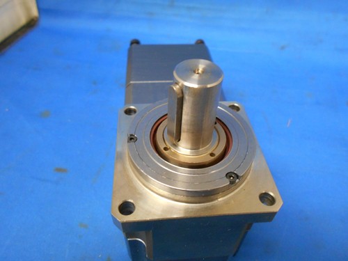 PARKER BAYSIDE RS60-020-SU RATIO 20:1 SHAFT UP RIGHT ANGLE MOTOR - Picture 8 of 11