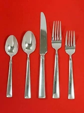 Reed & Barton Flatware Perspective 18/10 Stainless Flatware China Choice